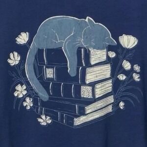 TORRID Tee Cat And Books Graphic 100% Cotton Classic Fit T-Shirt NWT Size 5X